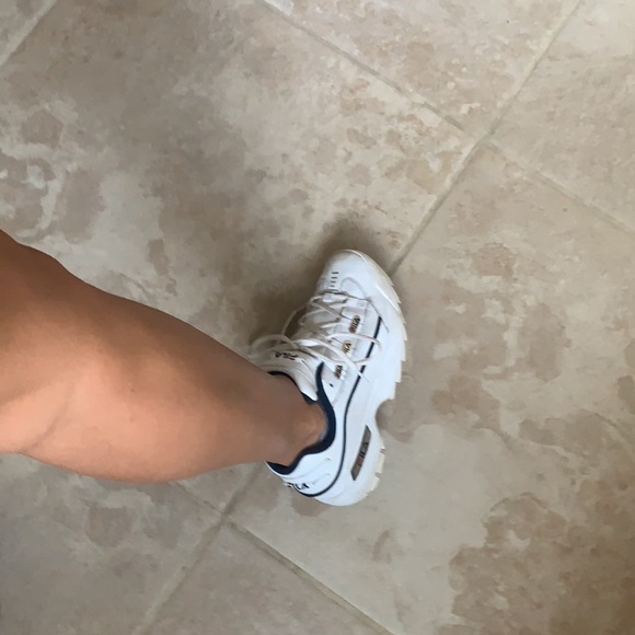 Fila shoes - Picture 5 of 9